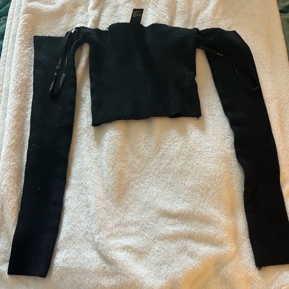 Black crop top